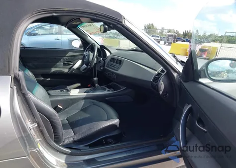 2003 BMW Z4 2.5I из США, поврежденный, VIN 4USBT33493LR65212